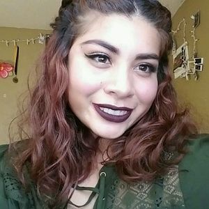 Meet your Posher, Jasmin